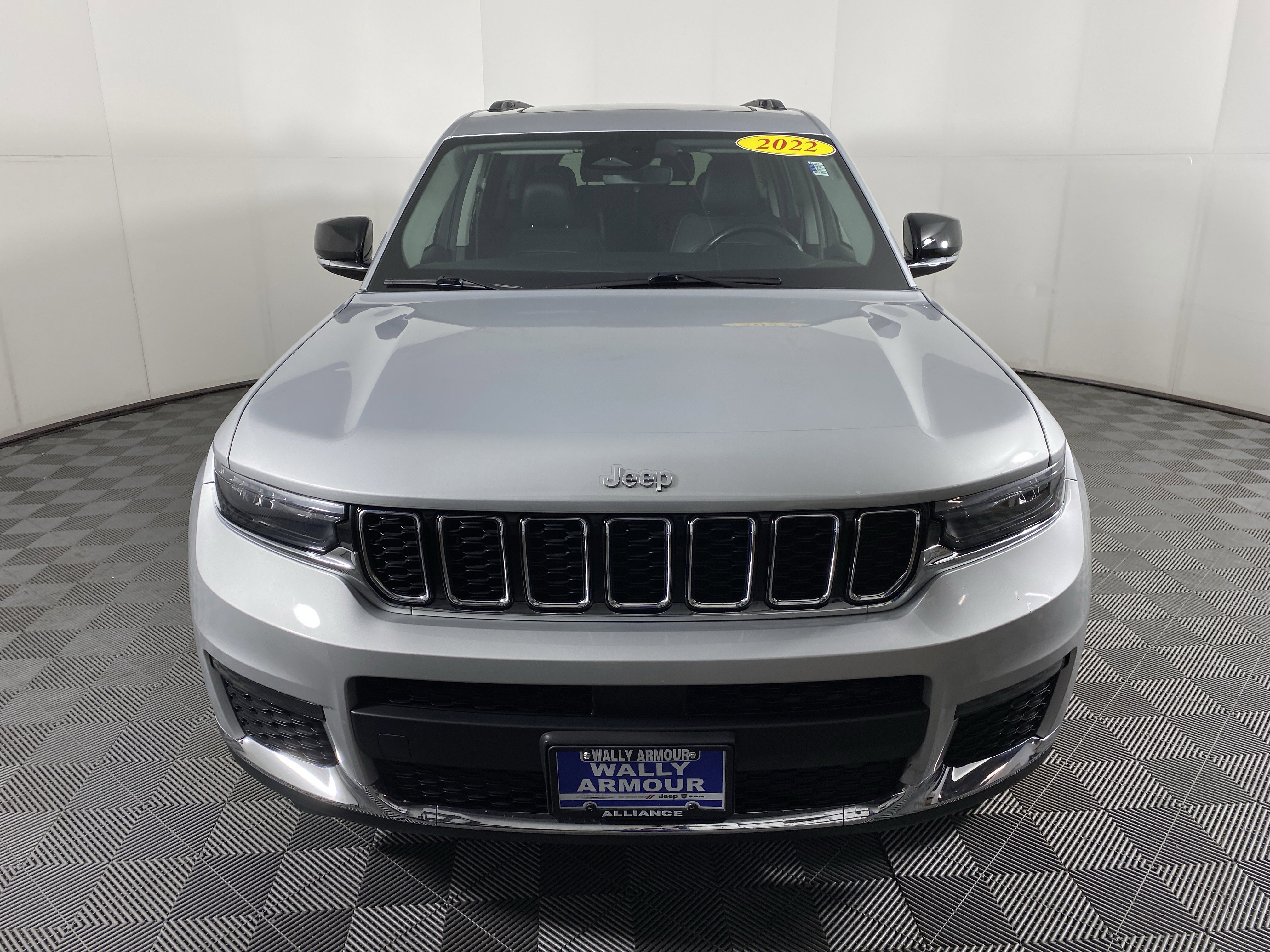 Used 2022 Jeep Grand Cherokee L Limited w/ MOPAR Finishing Package image 13