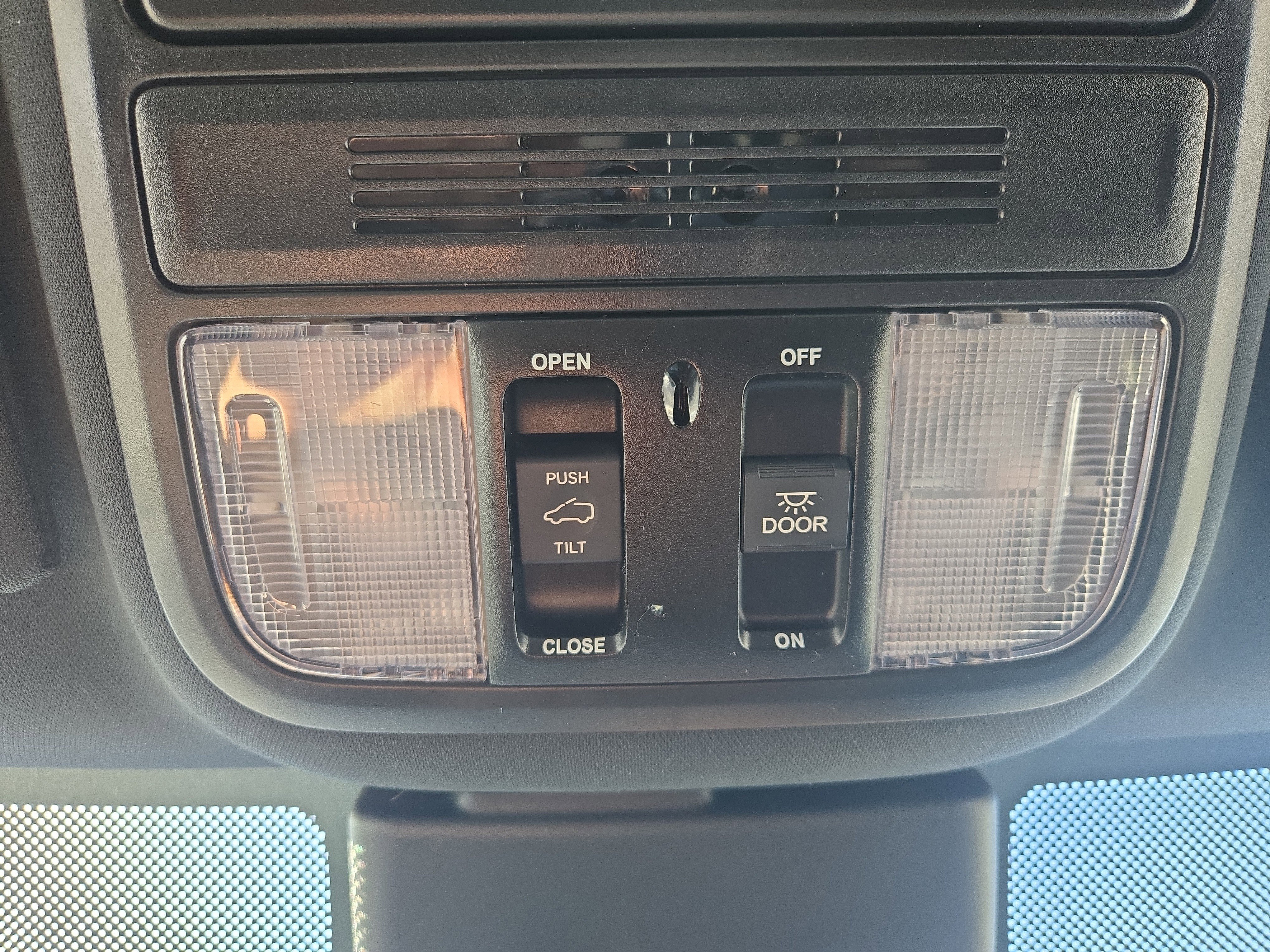 Used 2023 Honda Odyssey Sport image 23