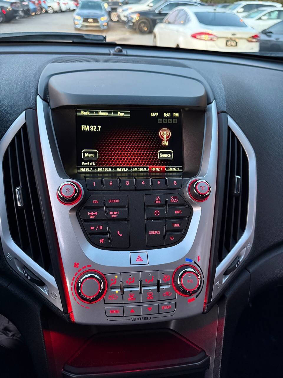 Used 2017 GMC Terrain SLE image 23