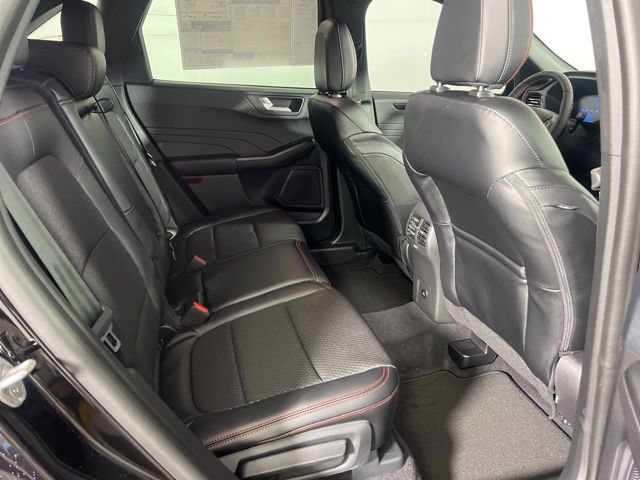 New 2026 Ford Escape ST-Line w/ Tech Pack #1 AWD/4WD image 12