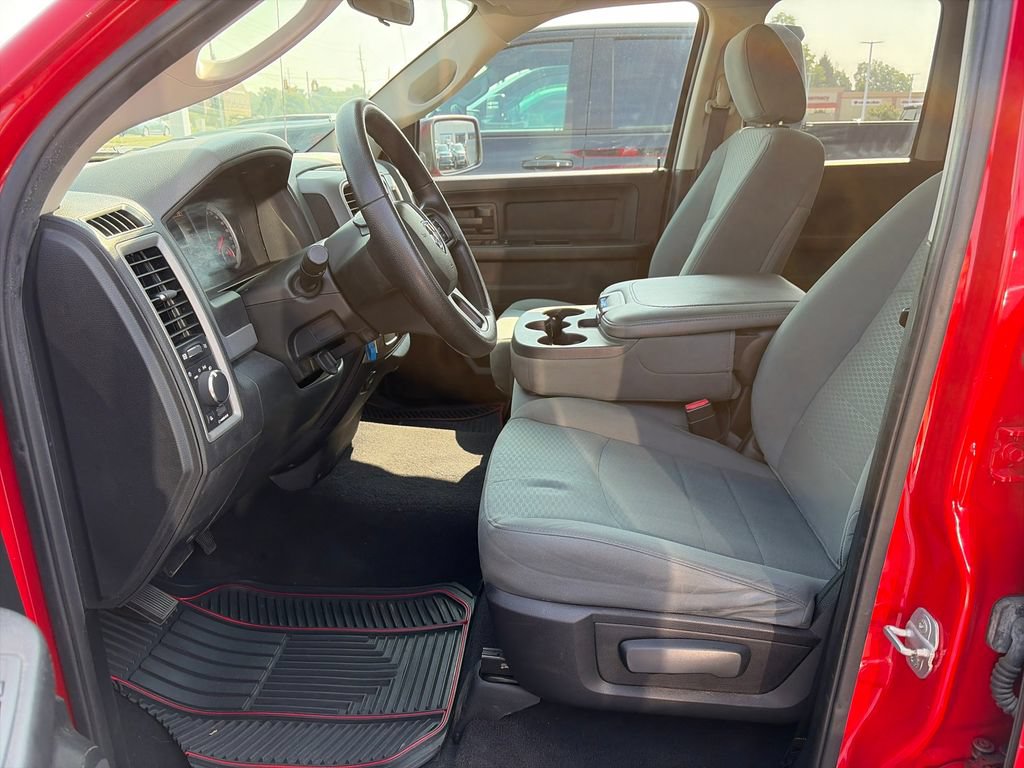 Used 2015 RAM 1500 ST w/ SXT Appearance Group RWD image 11