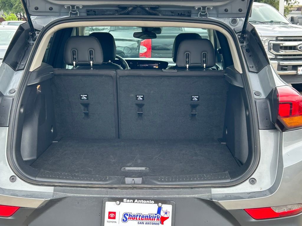 Used 2025 Buick Encore GX Preferred FWD image 13