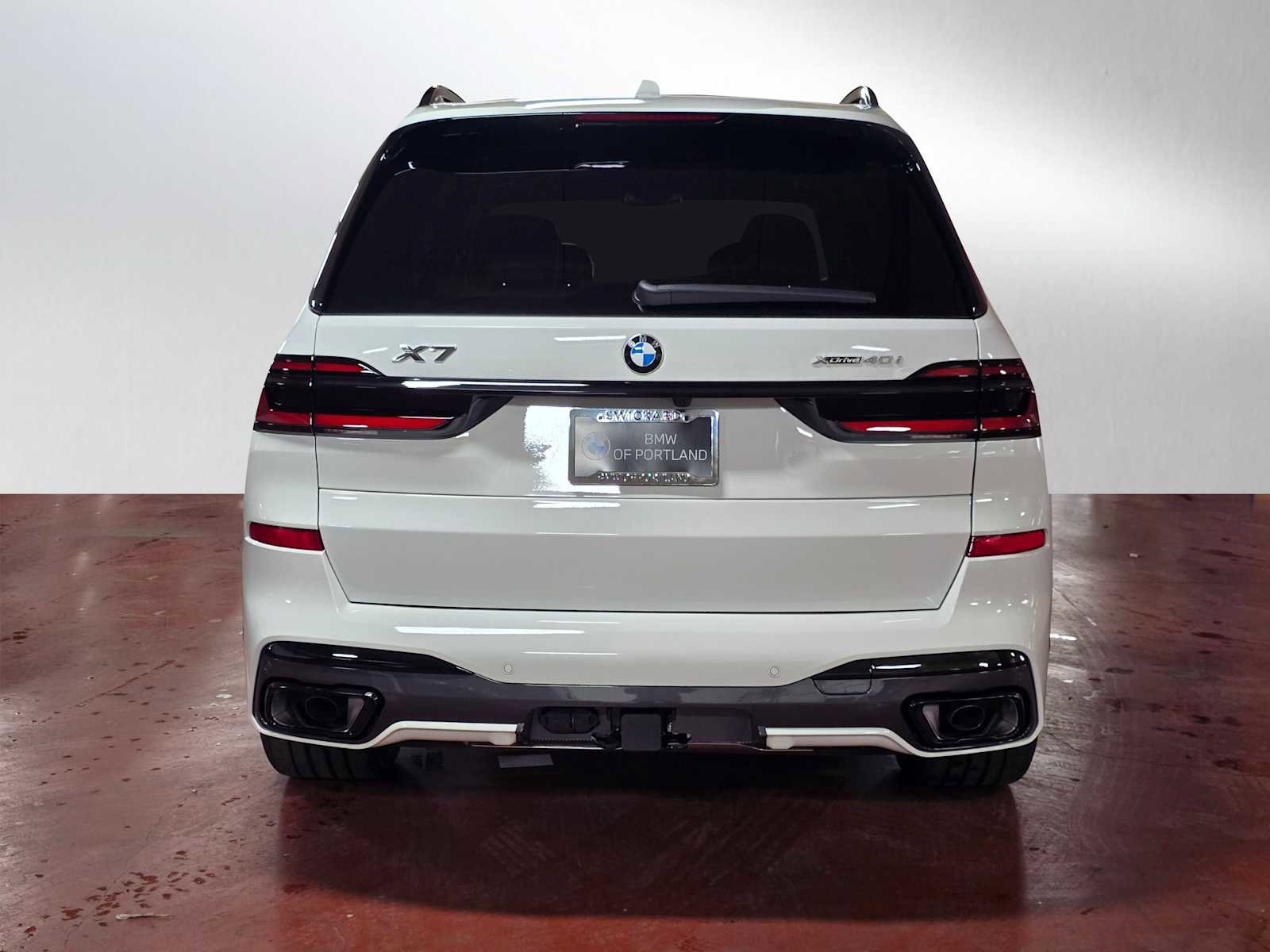 New 2026 BMW X7 xDrive40i w/ Executive Package image 4