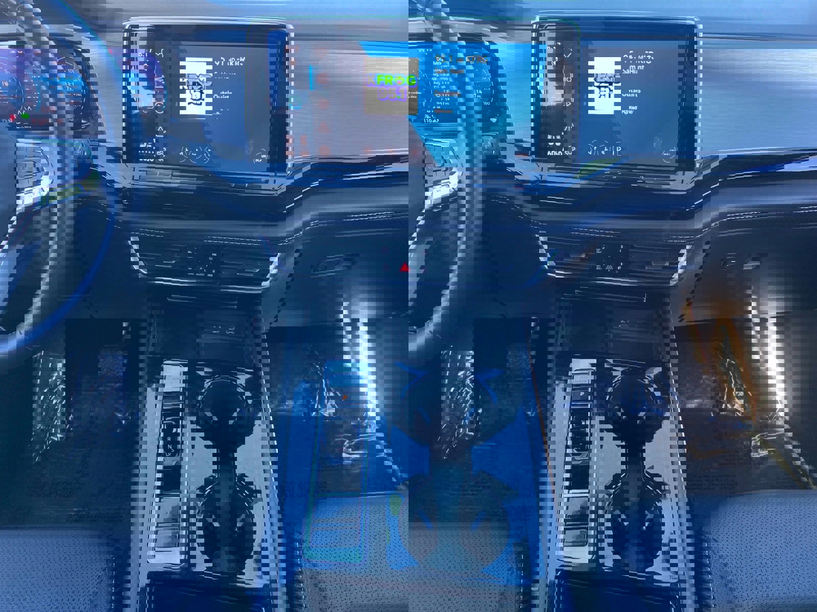 Used 2024 Volkswagen Atlas Cross Sport SE image 11