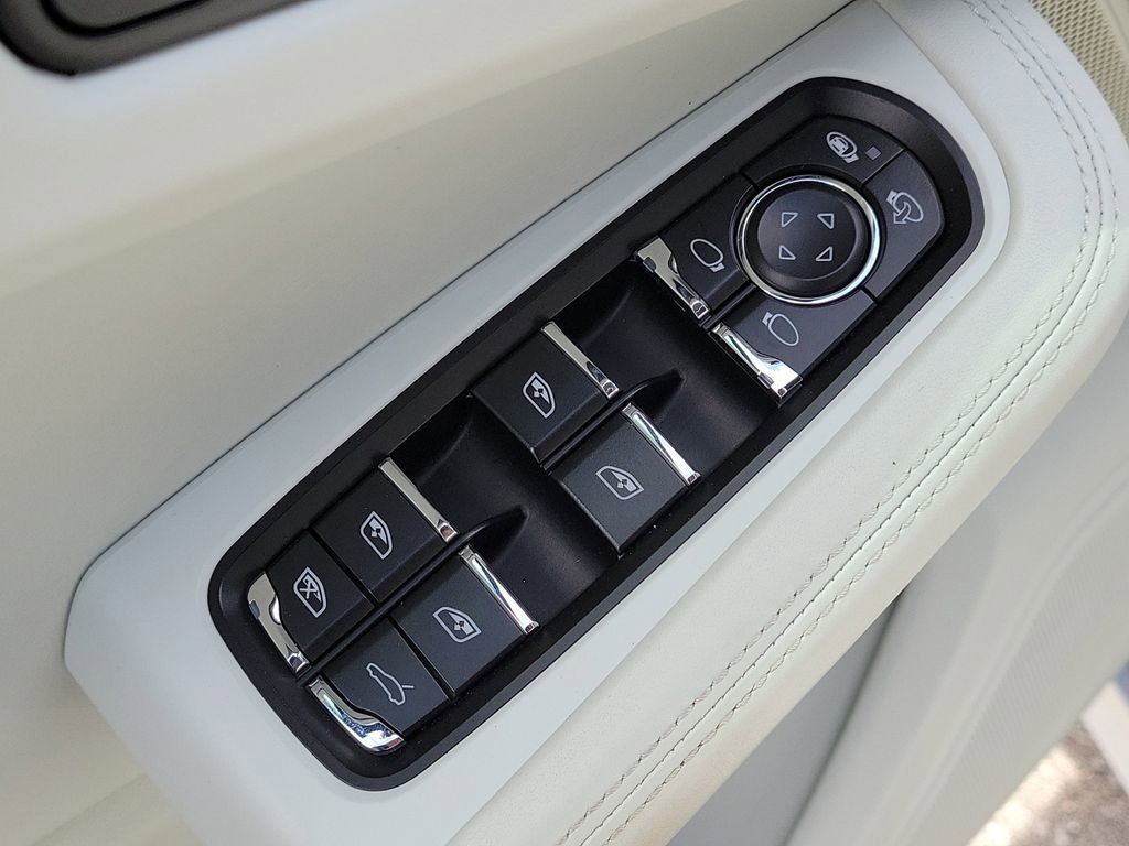 Certified 2021 Porsche Macan GTS AWD/4WD image 27