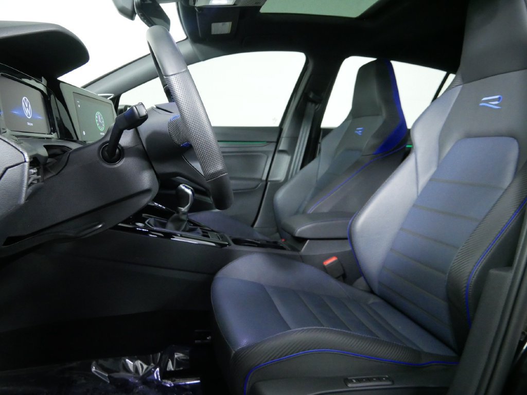 Used 2024 Volkswagen Golf R AWD/4WD image 15
