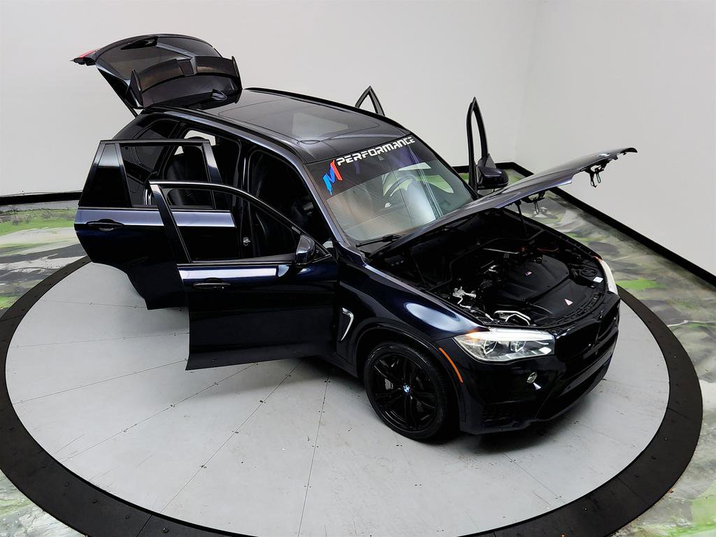 Used 2018 BMW X5 M w/ Executive Package image 37