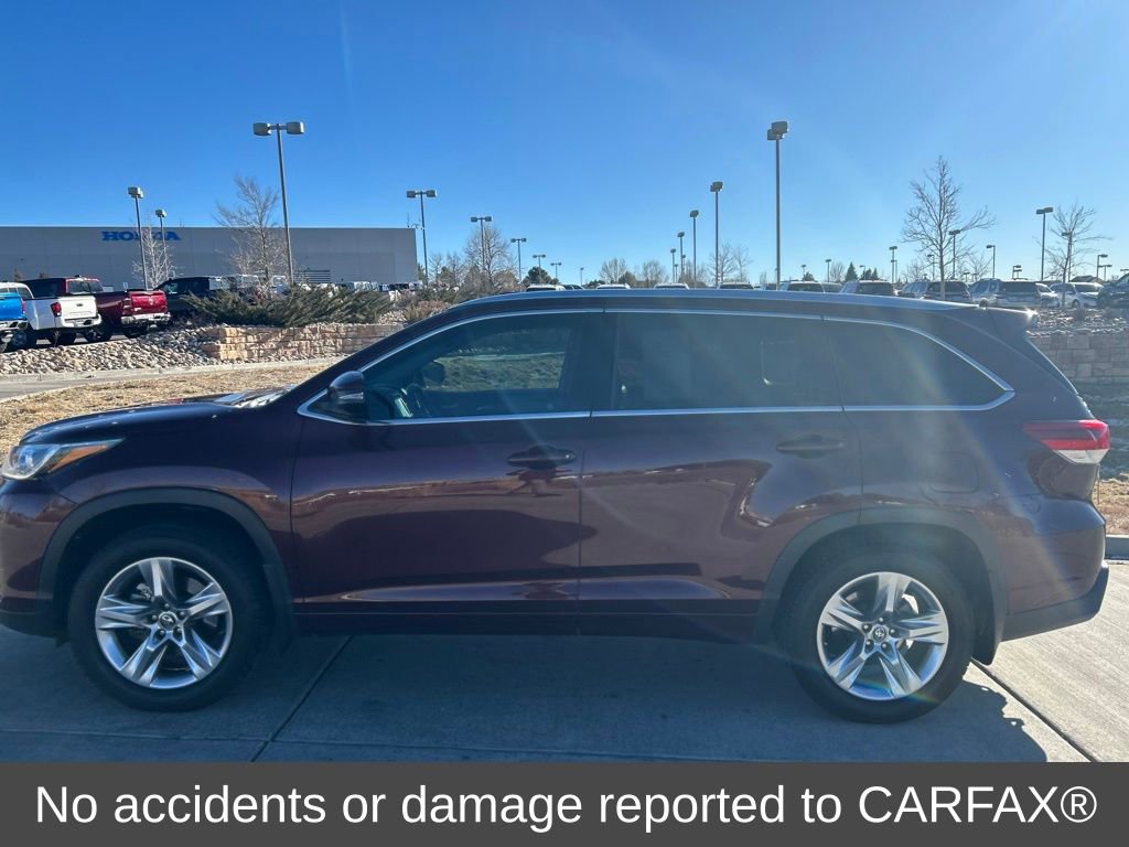 Used 2017 Toyota Highlander Limited image 2