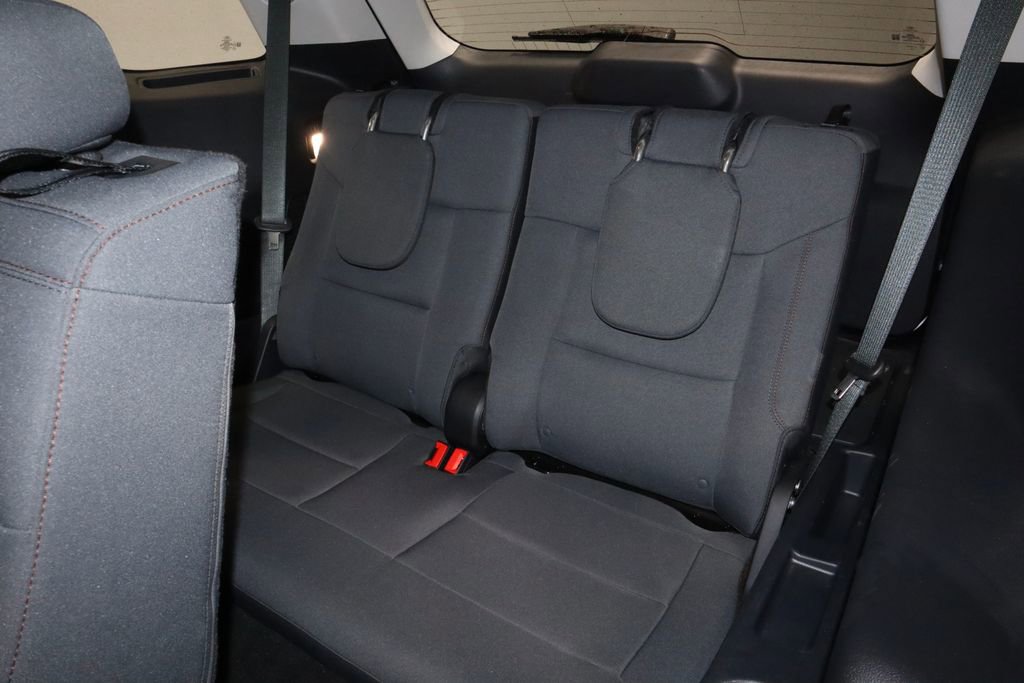 Certified 2025 Ford Explorer Active AWD/4WD image 23