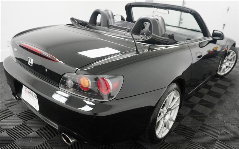 Used 2004 Honda S2000 image 37