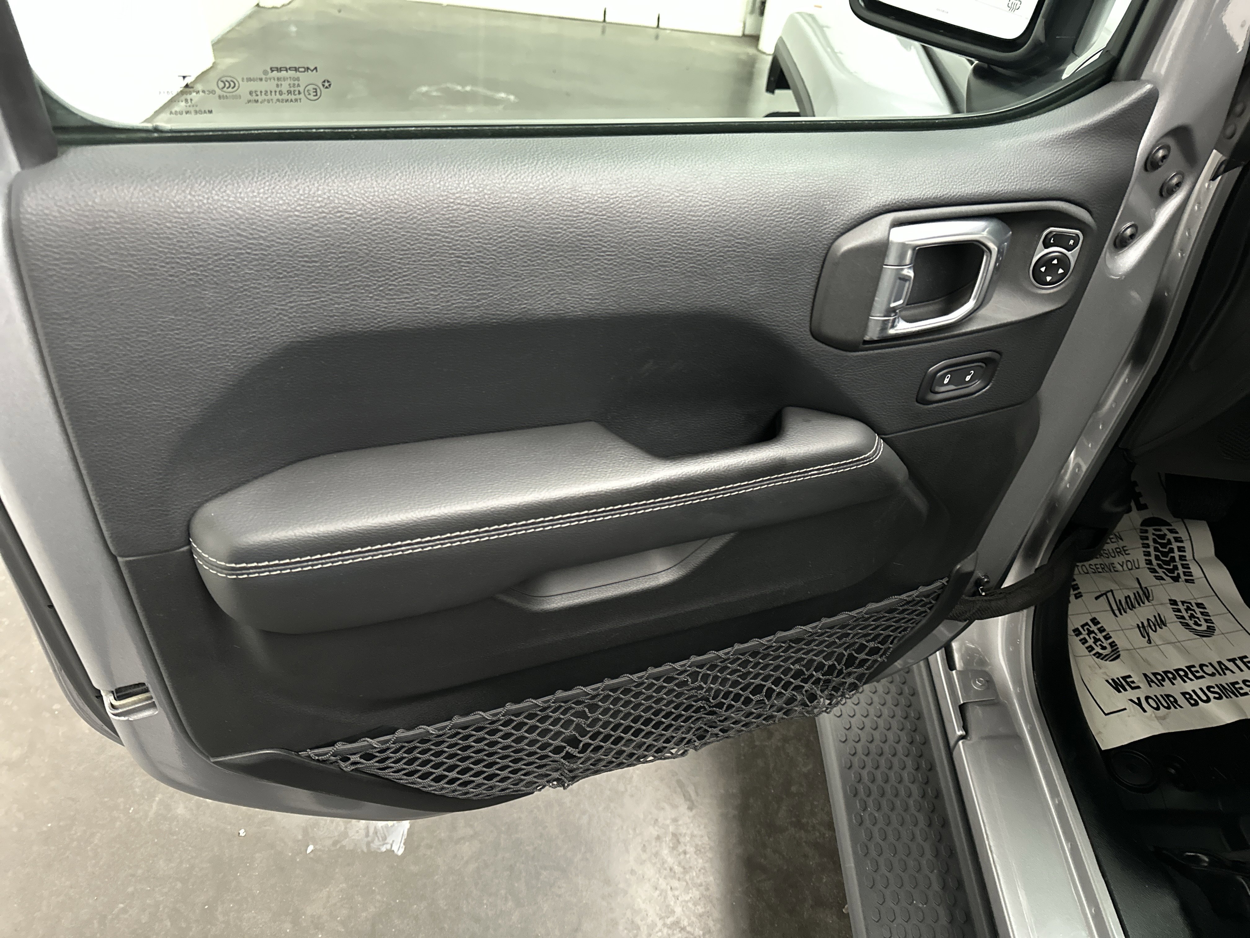 Used 2018 Jeep Wrangler Unlimited Sahara image 19