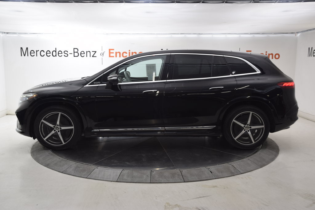 Used 2023 Mercedes-Benz EQS 580 4MATIC SUV image 3