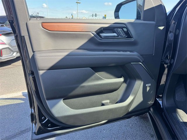 New 2026 GMC Yukon Denali image 6