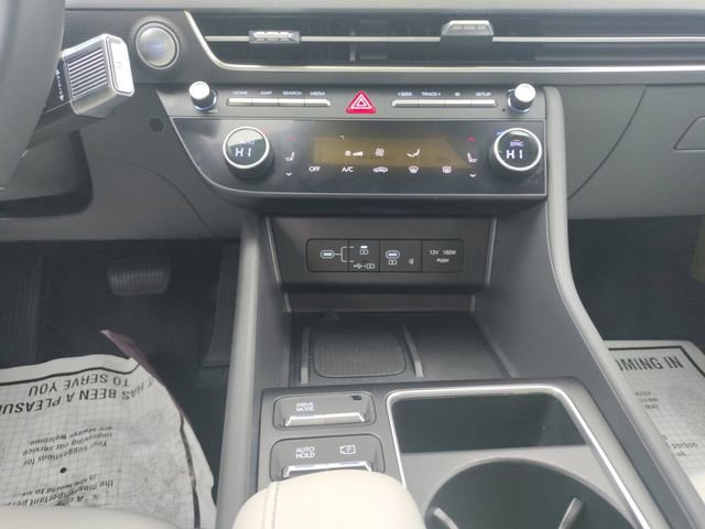 Certified 2024 Hyundai Sonata SEL w/ Convenience Package image 11
