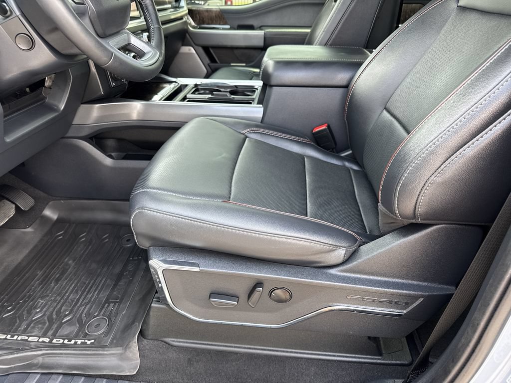 Used 2024 Ford F250 Lariat w/ Lariat Ultimate Package AWD/4WD image 9
