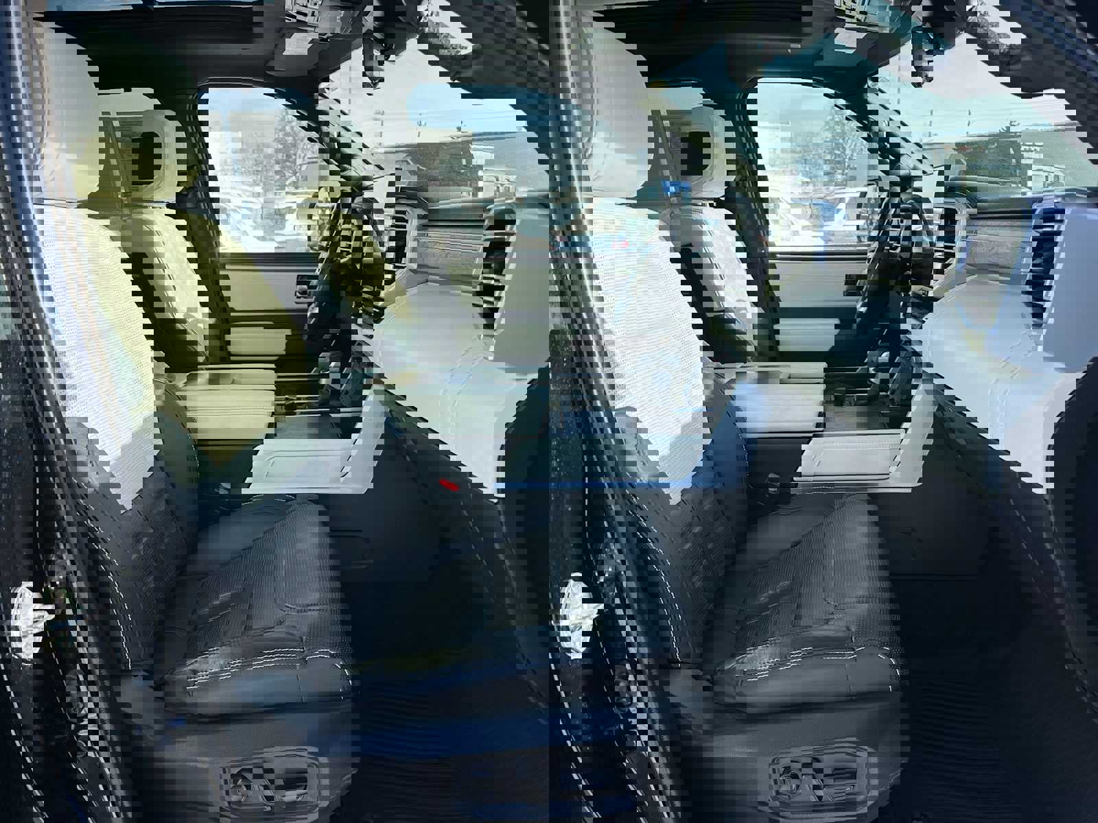 Used 2024 Toyota Tundra Capstone image 10