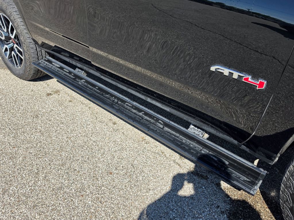 Used 2024 GMC Yukon AT4 w/ AT4 Premium Plus Package AWD/4WD image 36