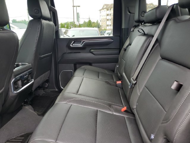Used 2025 Chevrolet Silverado 2500 LTZ w/ LTZ Plus Package AWD/4WD image 20