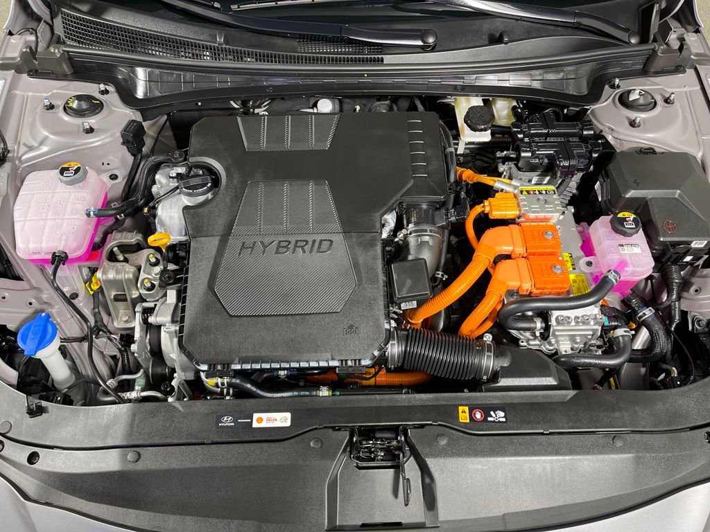 Certified 2025 Hyundai Elantra Blue image 9