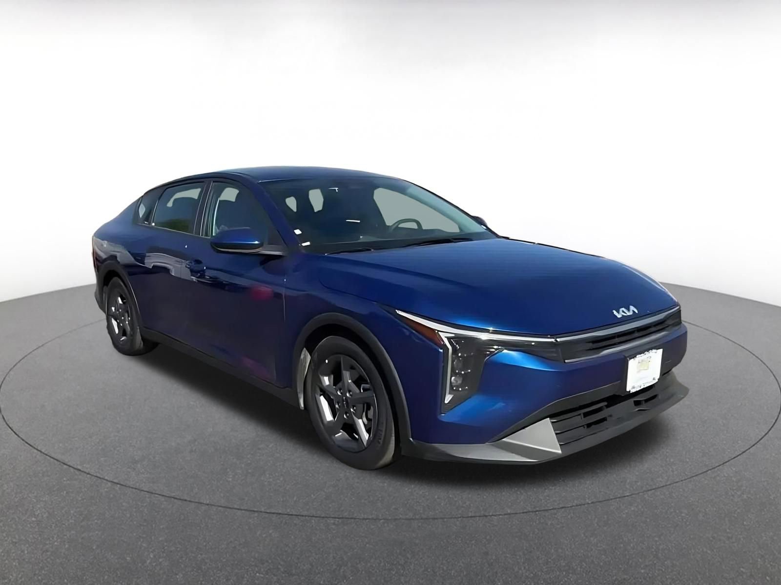 Used 2025 Kia K4 FWD image 2