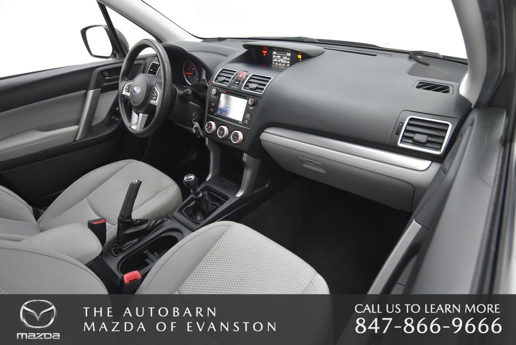 Used 2017 Subaru Forester 2.5i AWD/4WD image 29