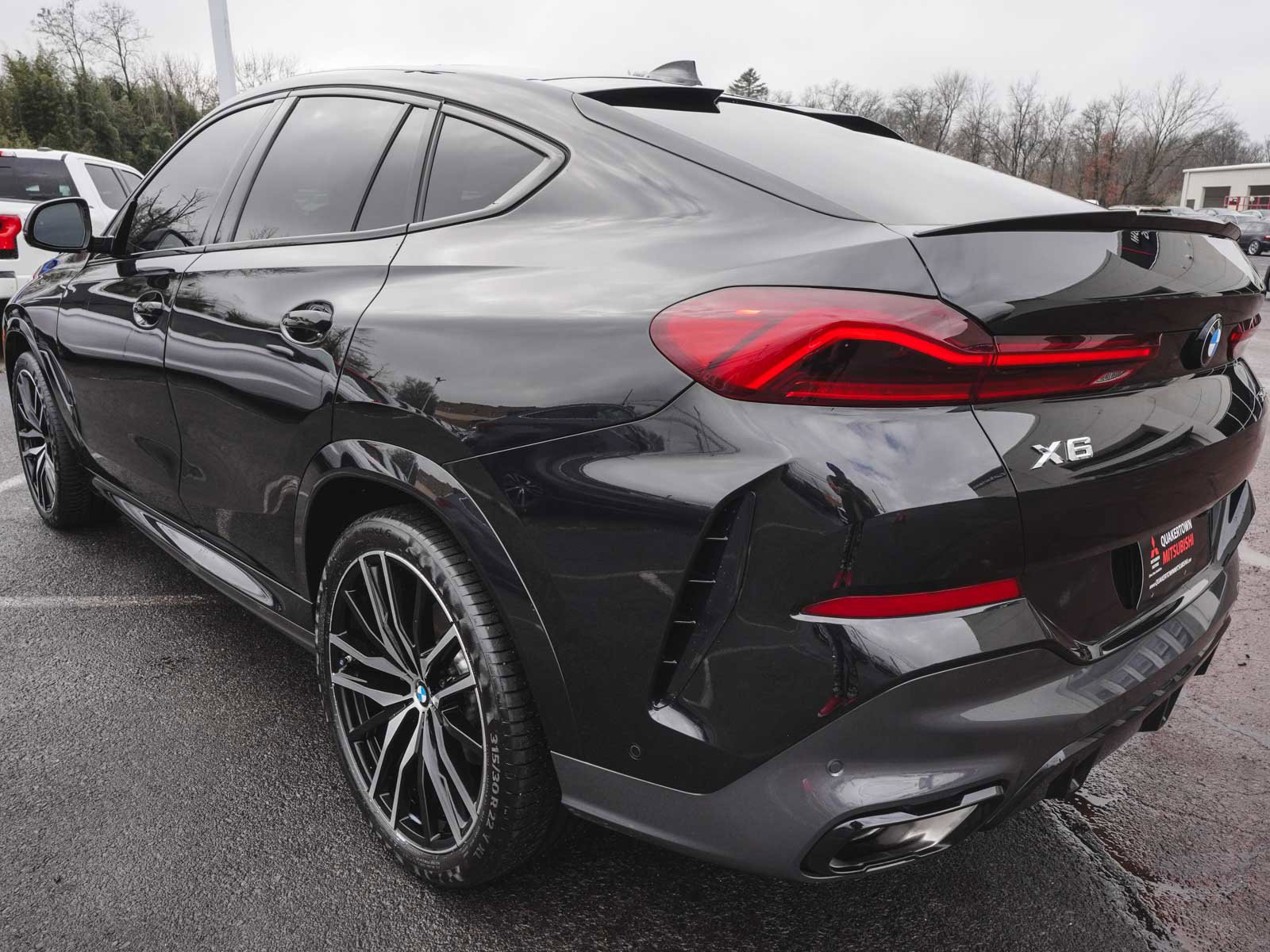 Used 2023 BMW X6 xDrive40i w/ M Sport Package image 7