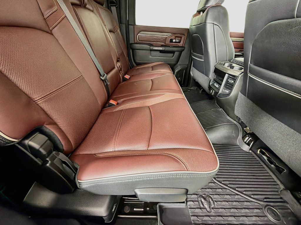 Used 2025 RAM 3500 Limited AWD/4WD image 30