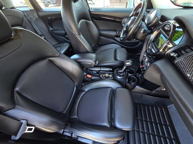 Used 2019 MINI Cooper S w/ Signature Upholstery Package FWD image 19
