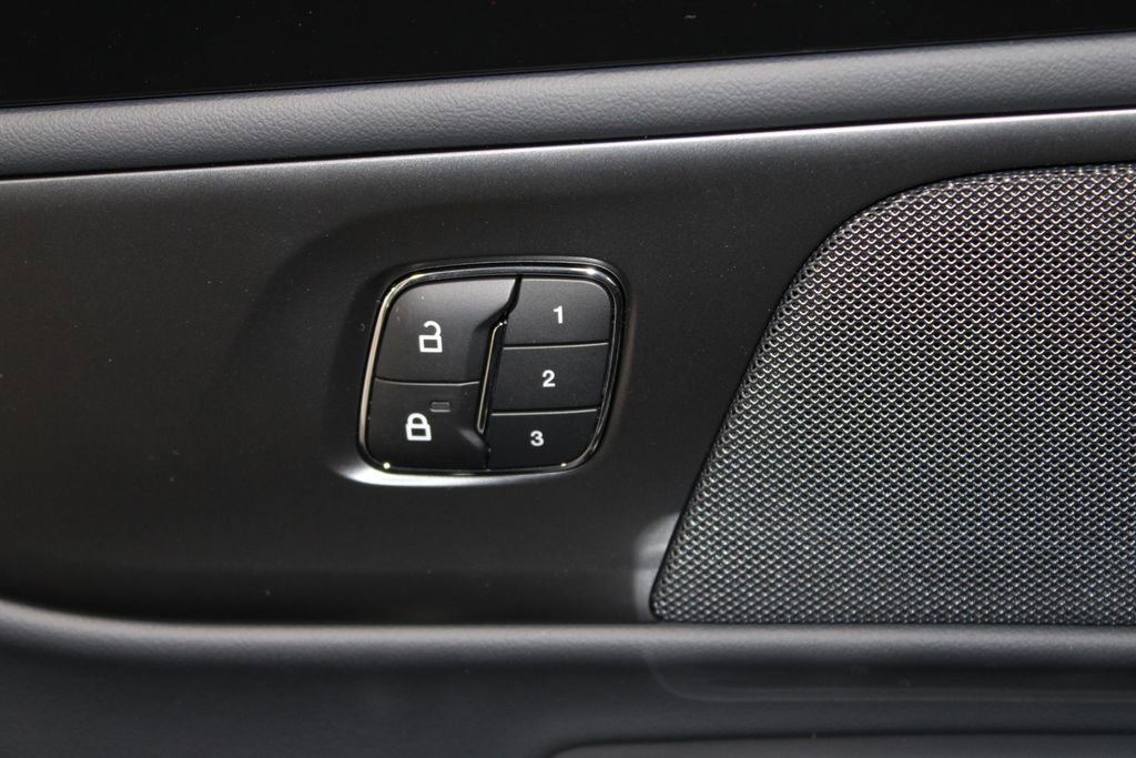 New 2026 Lincoln Nautilus Premier w/ Equipment Group 102A image 34