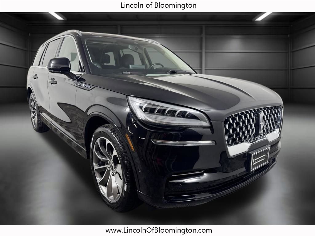 Used 2023 Lincoln Aviator Grand Touring w/ Equipment Group 301A AWD/4WD image 11