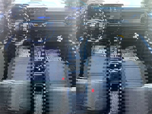 Used 2024 Chevrolet Colorado W/T image 10