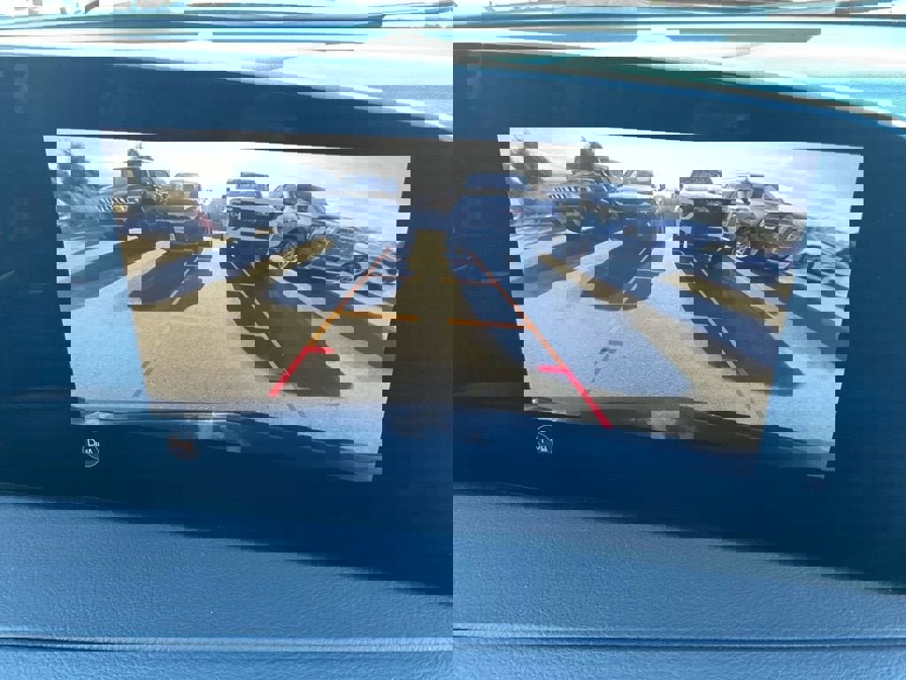 Used 2024 Cadillac XT4 Premium Luxury image 16