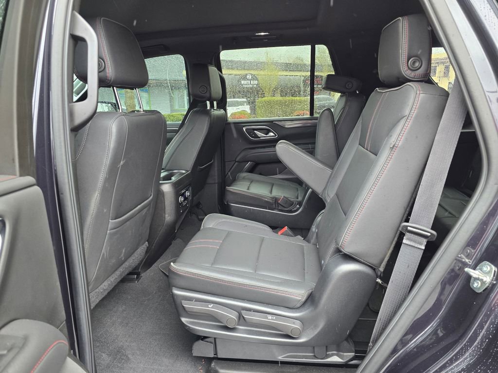 Used 2022 Chevrolet Tahoe RST w/ Luxury Package AWD/4WD image 17