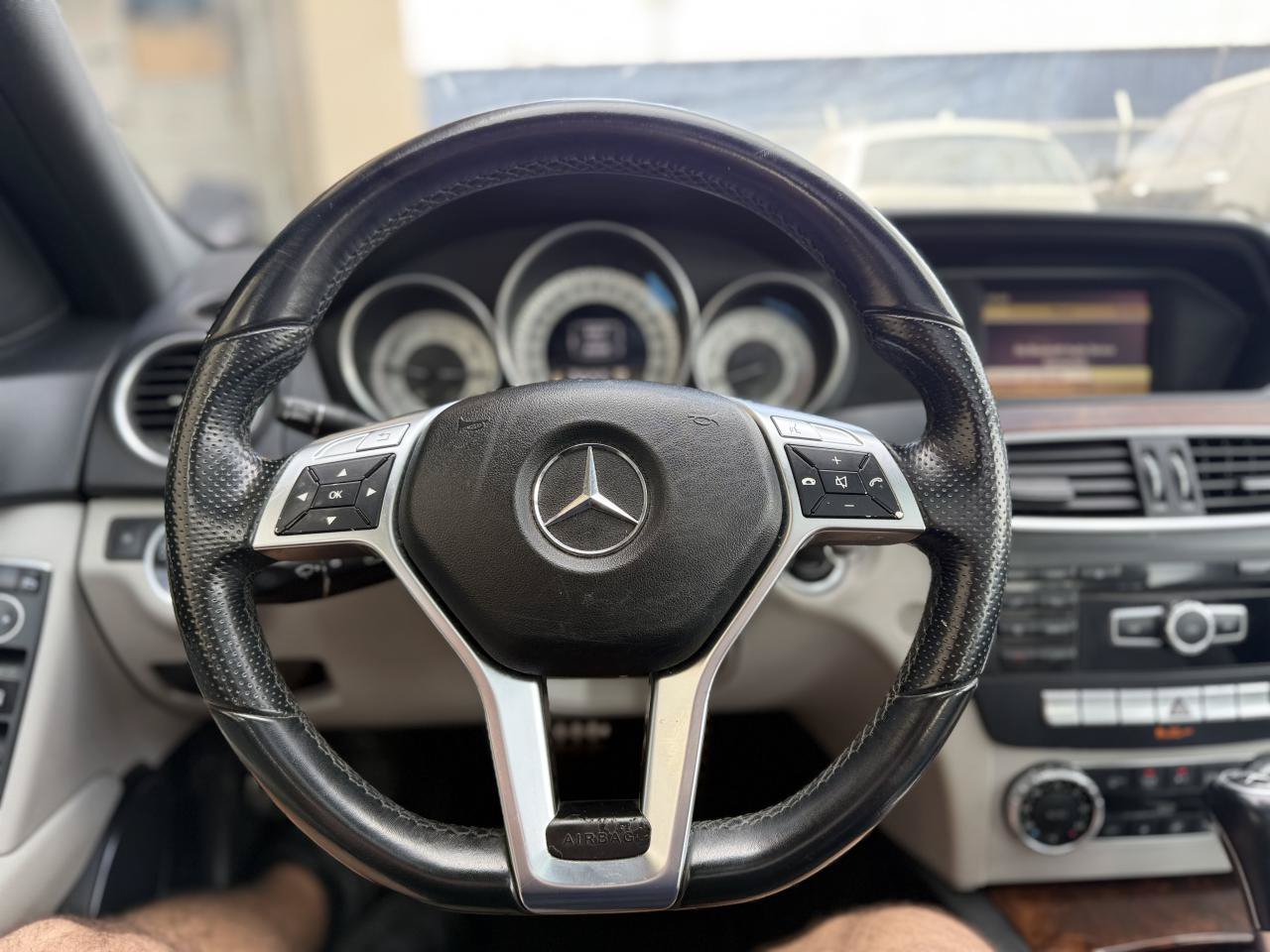 Used 2012 Mercedes-Benz C 250 Sedan image 18