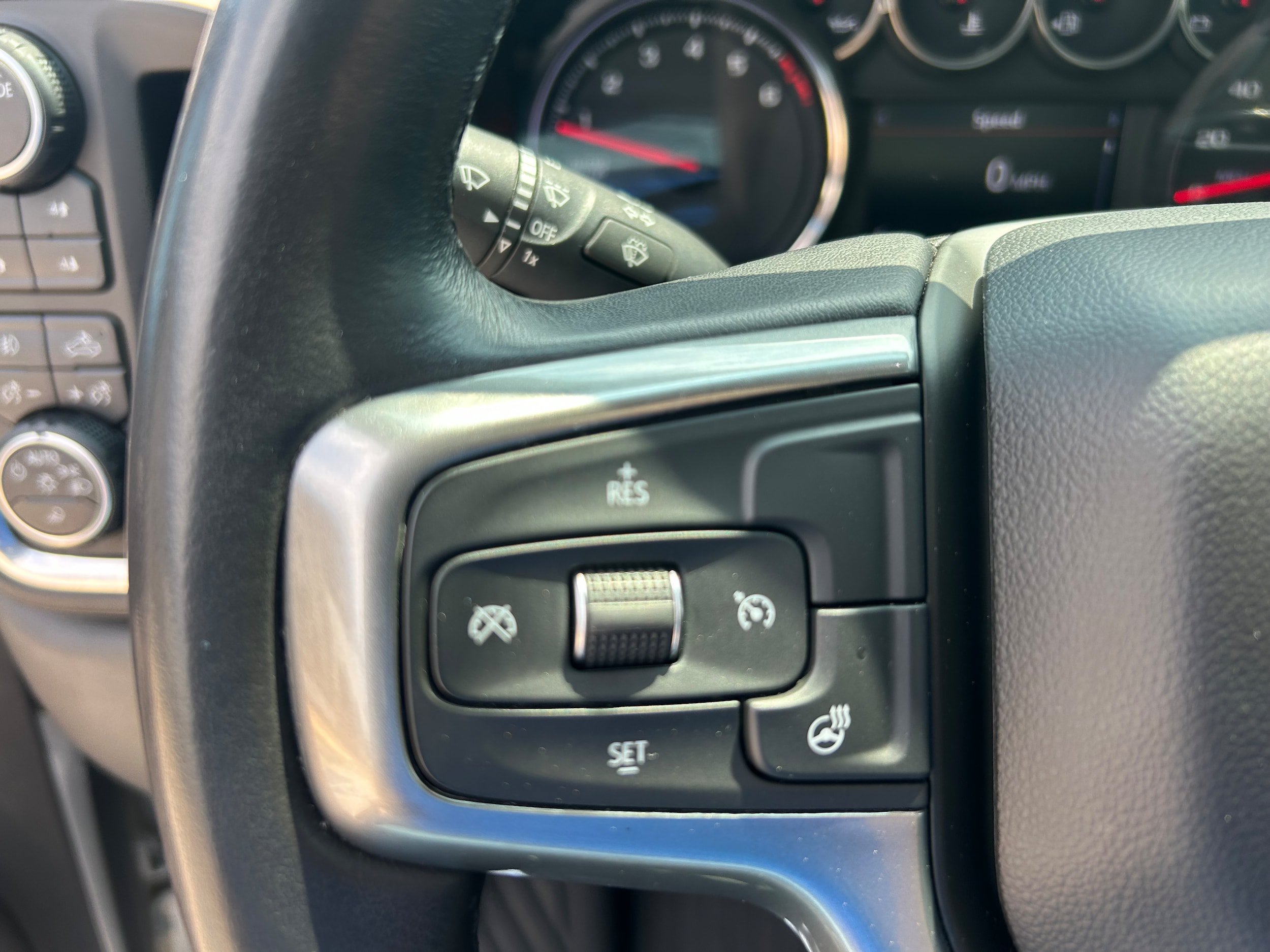Used 2021 Chevrolet Silverado 1500 LT Trail Boss w/ Convenience Package II AWD/4WD image 24