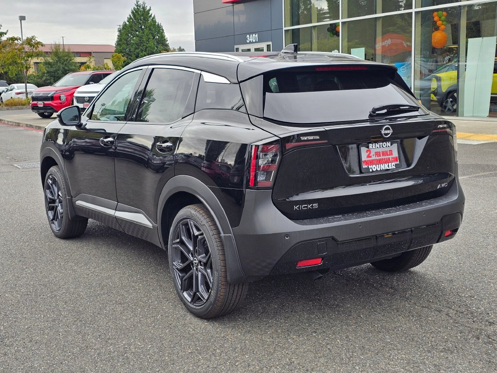 New 2027 Nissan Kicks SR AWD/4WD image 7