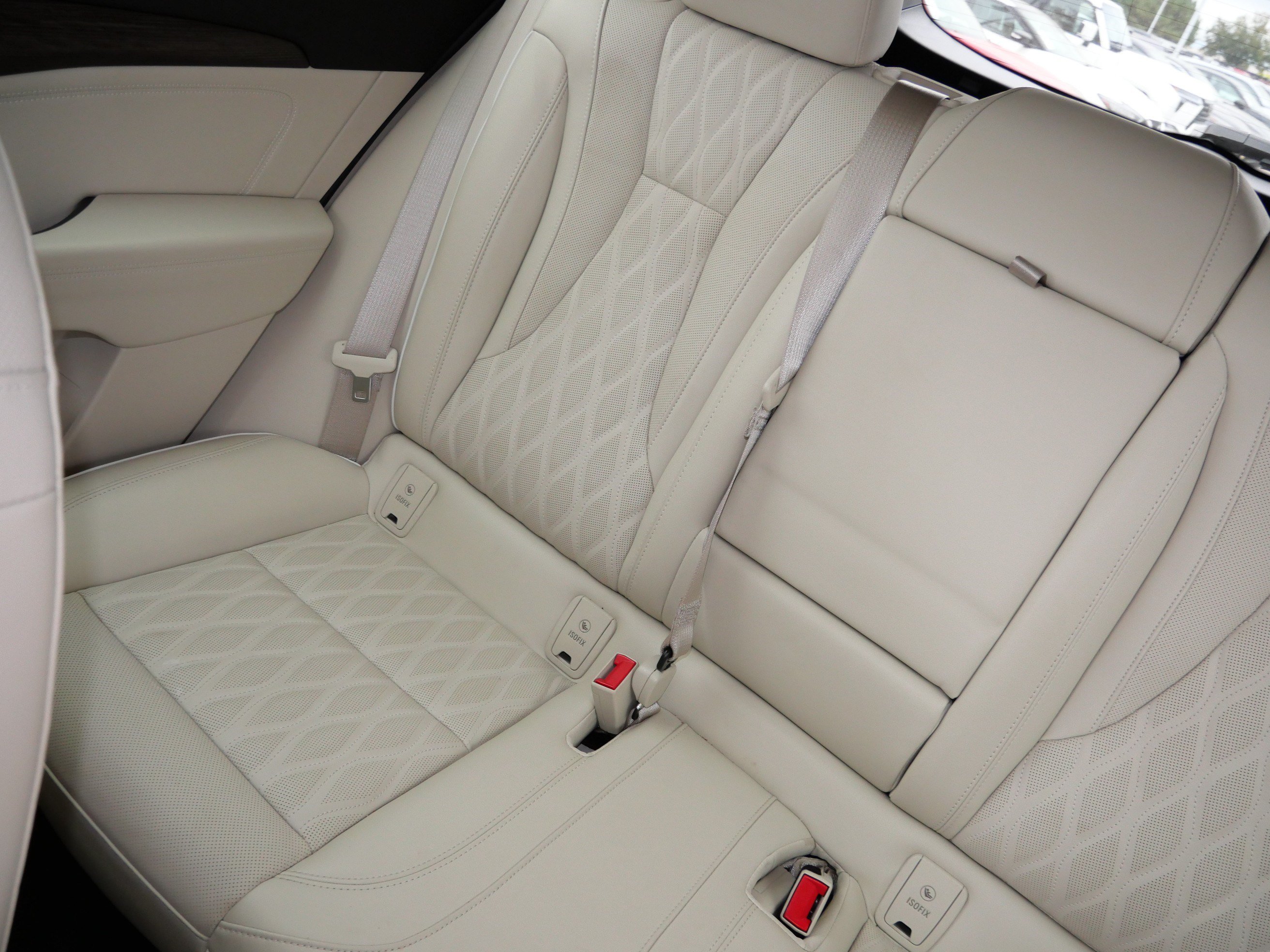 Used 2022 Buick Envision Avenir w/ Technology Package II AWD/4WD image 12
