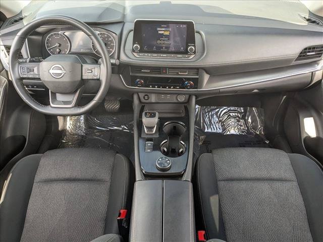 Used 2025 Nissan Rogue SV AWD/4WD image 18