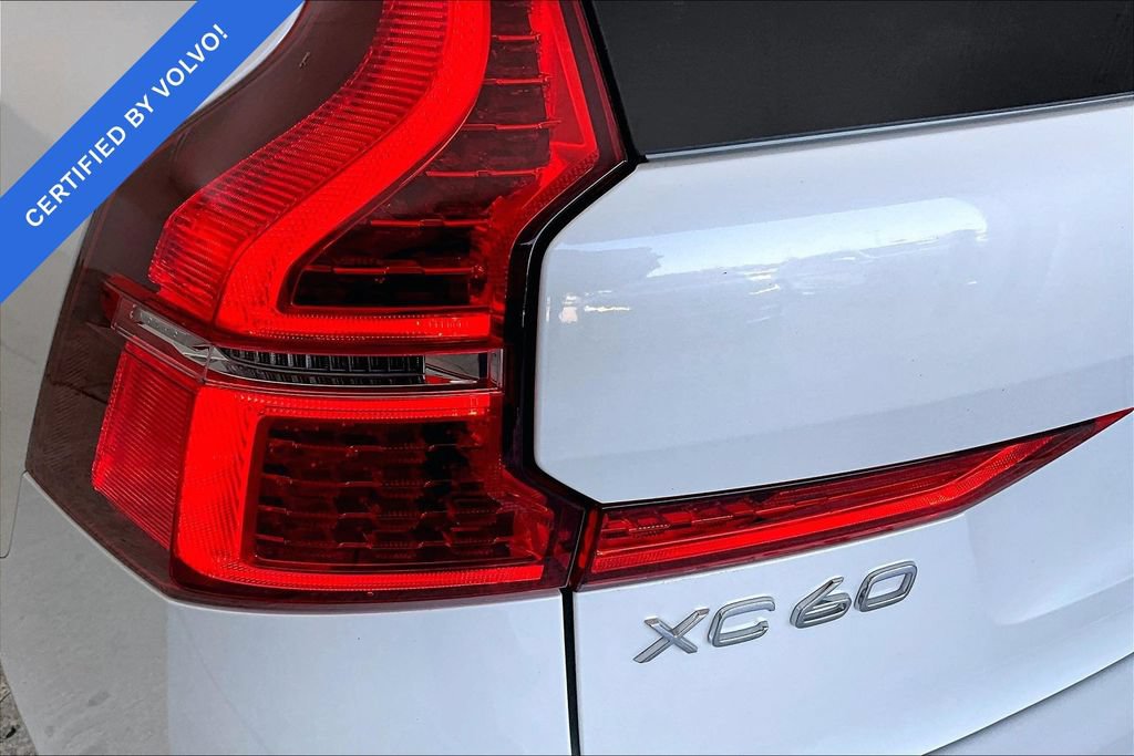 Used 2023 Volvo XC60 B5 Plus AWD/4WD image 35