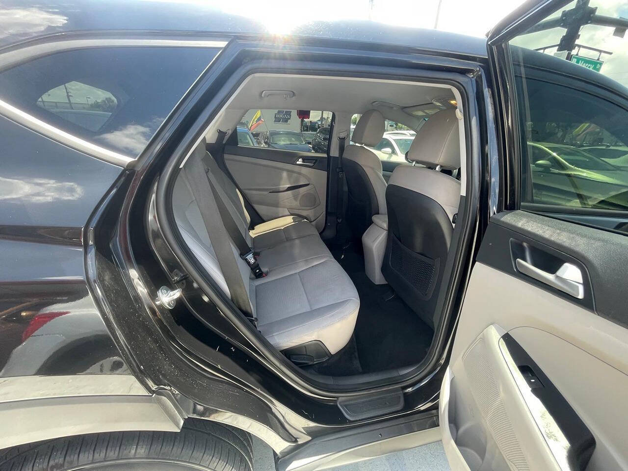 Used 2021 Hyundai Tucson SE AWD/4WD image 17