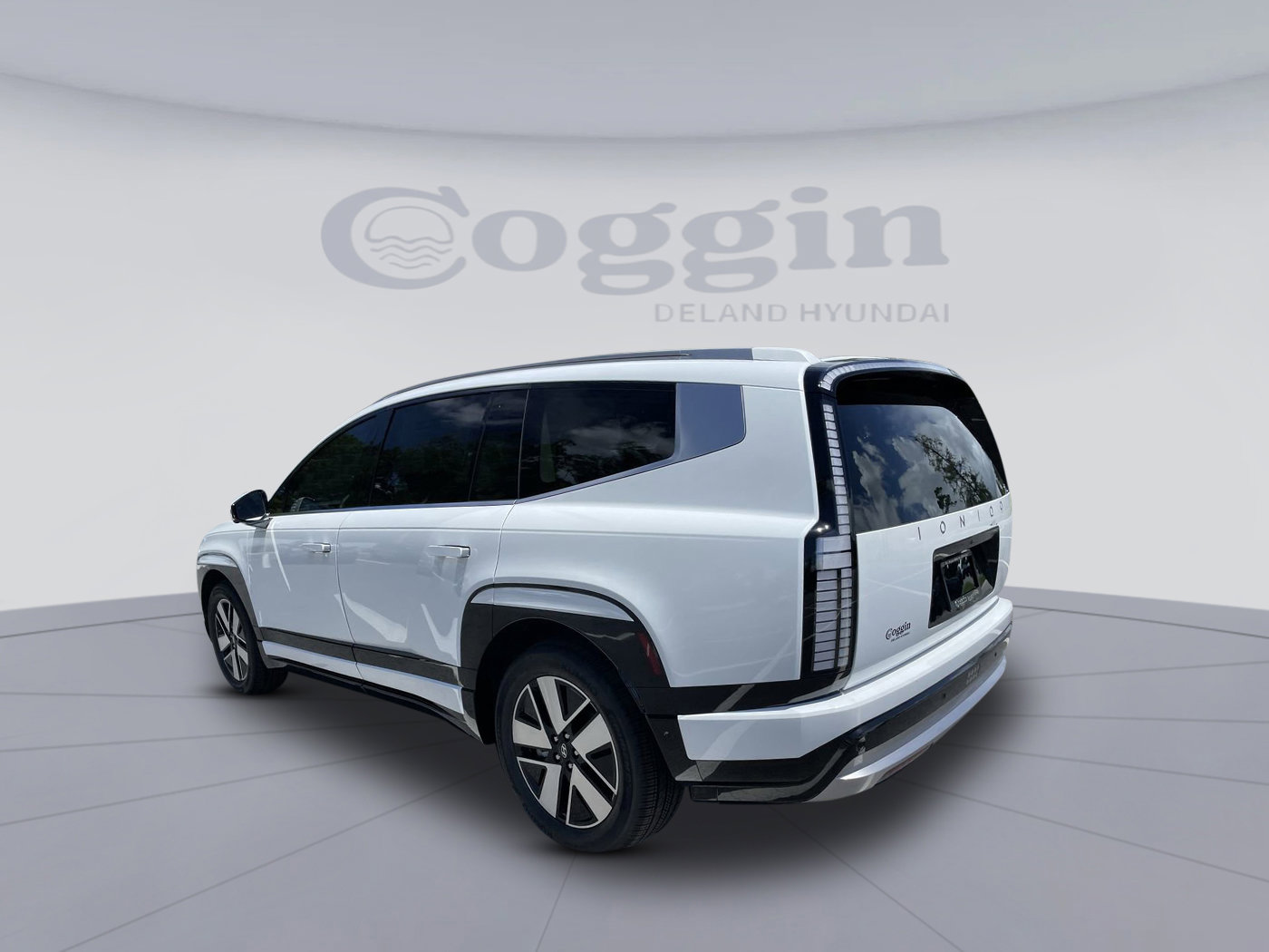 New 2026 Hyundai Ioniq 9 SEL image 3