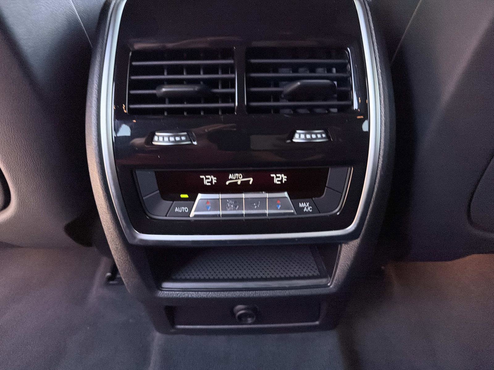 Used 2022 BMW X5 sDrive40i w/ Parking Assistance Package RWD image 16