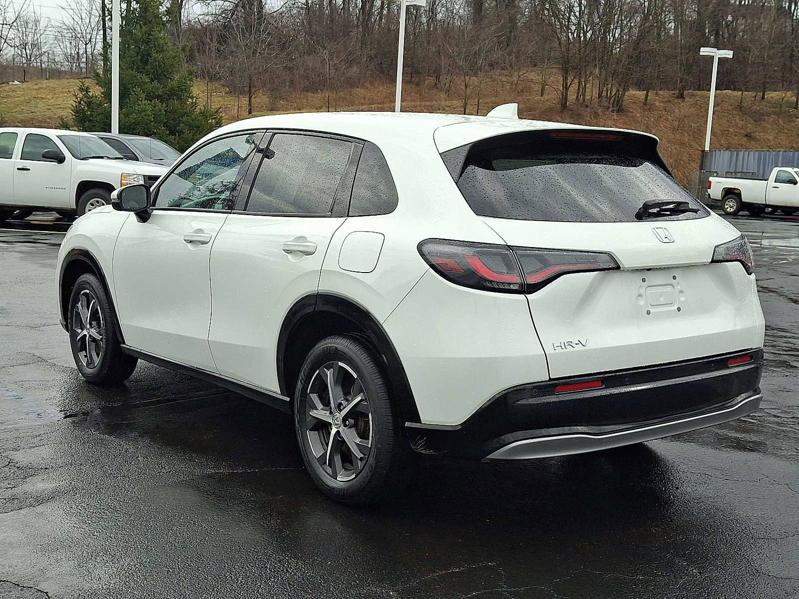 Used 2023 Honda HR-V EX-L image 4