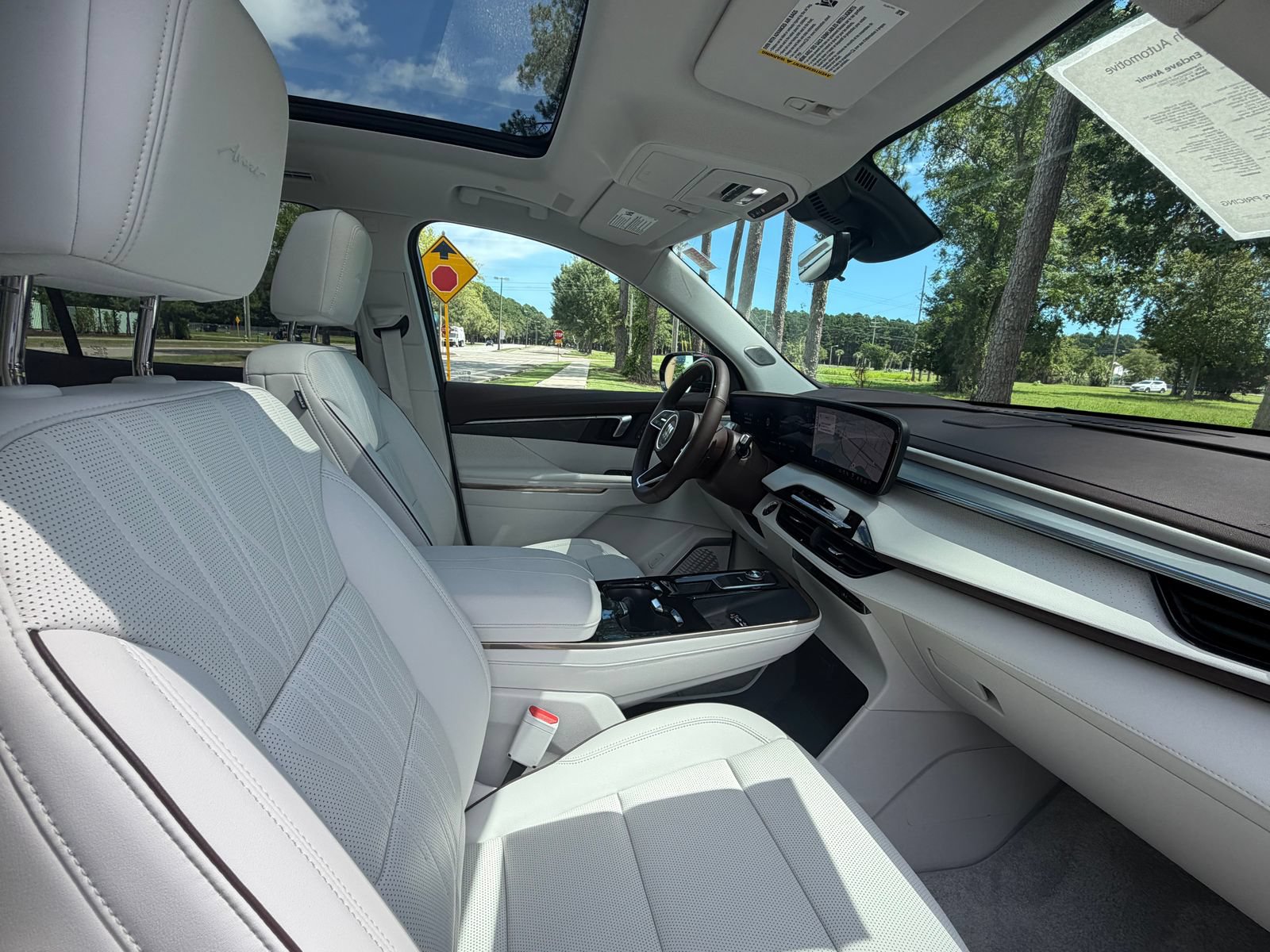 Used 2026 Buick Enclave Avenir w/ Super Cruise Package AWD/4WD image 18