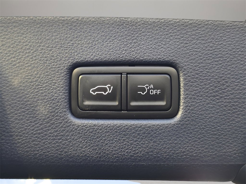 Used 2025 Kia Carnival SX Prestige image 15