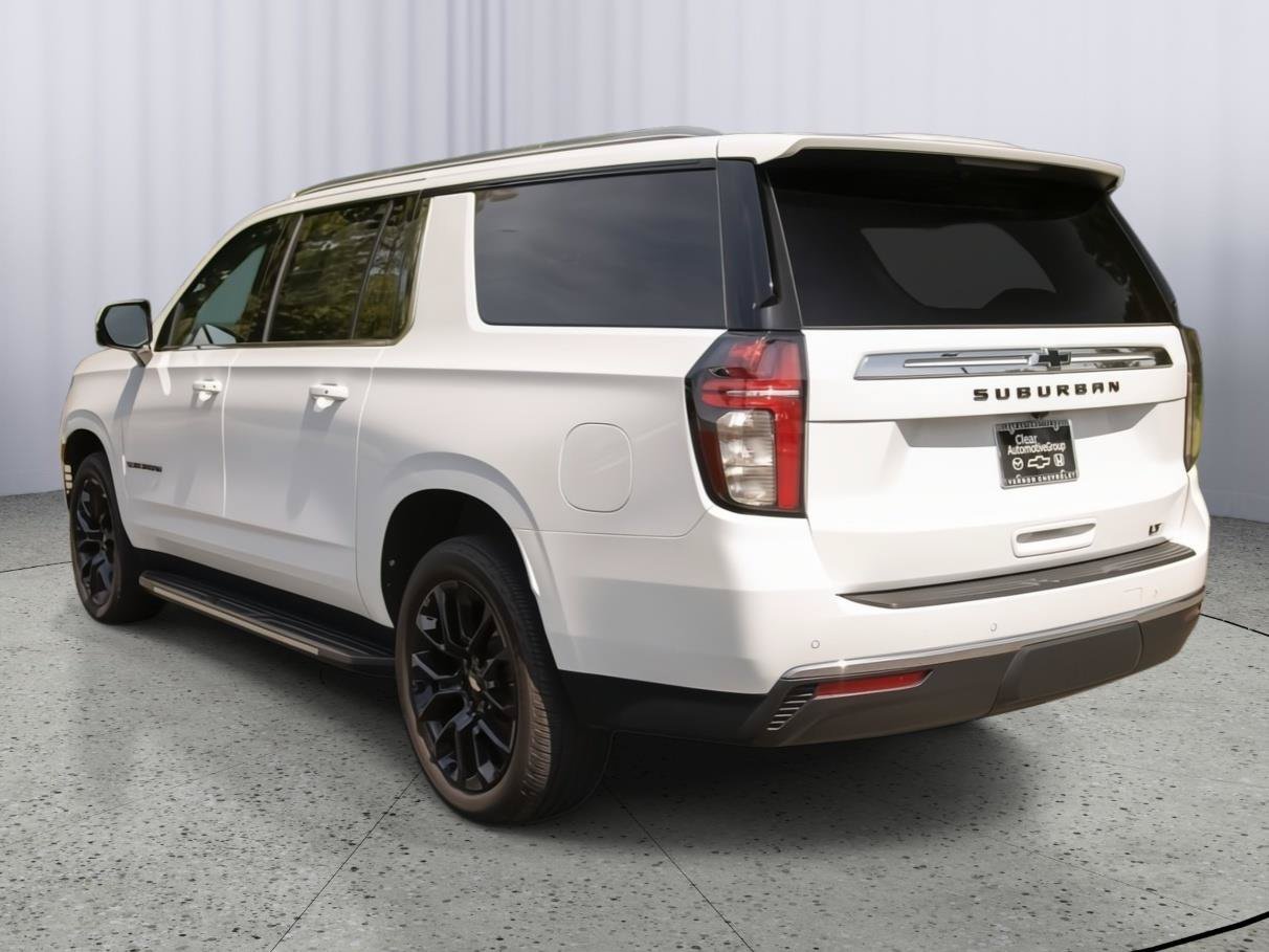 Used 2022 Chevrolet Suburban LT w/ LT Signature Plus Package AWD/4WD image 24
