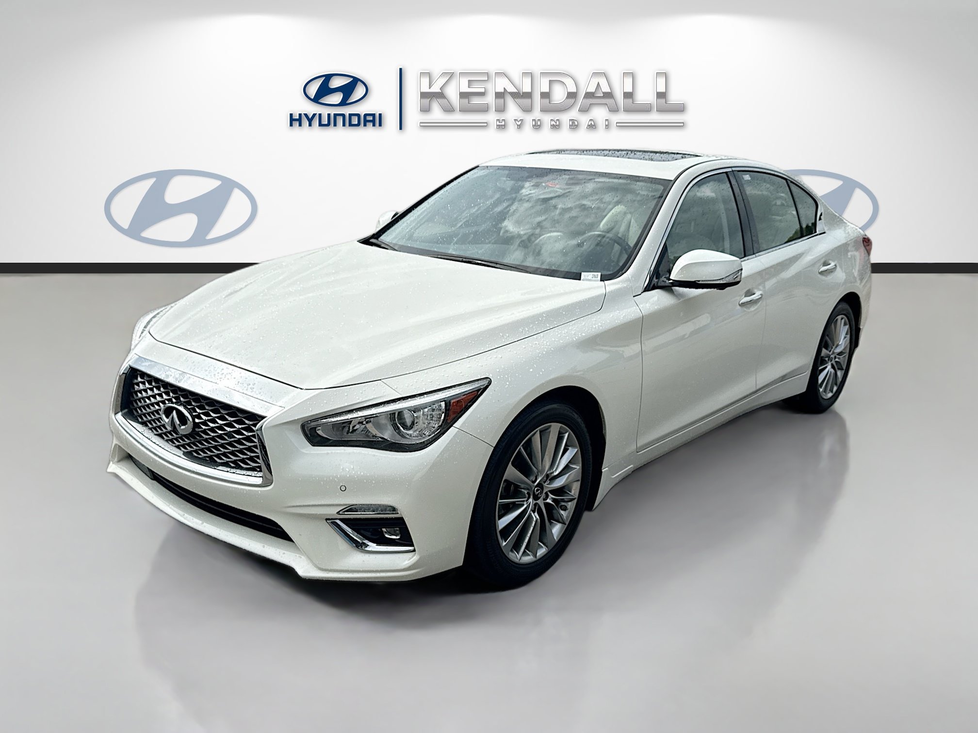 Used 2023 INFINITI Q50 Luxe w/ Cargo Package AWD/4WD image 3