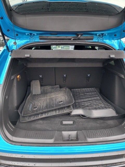 Used 2025 Chevrolet Trax RS w/ Driver Confidence Package image 18