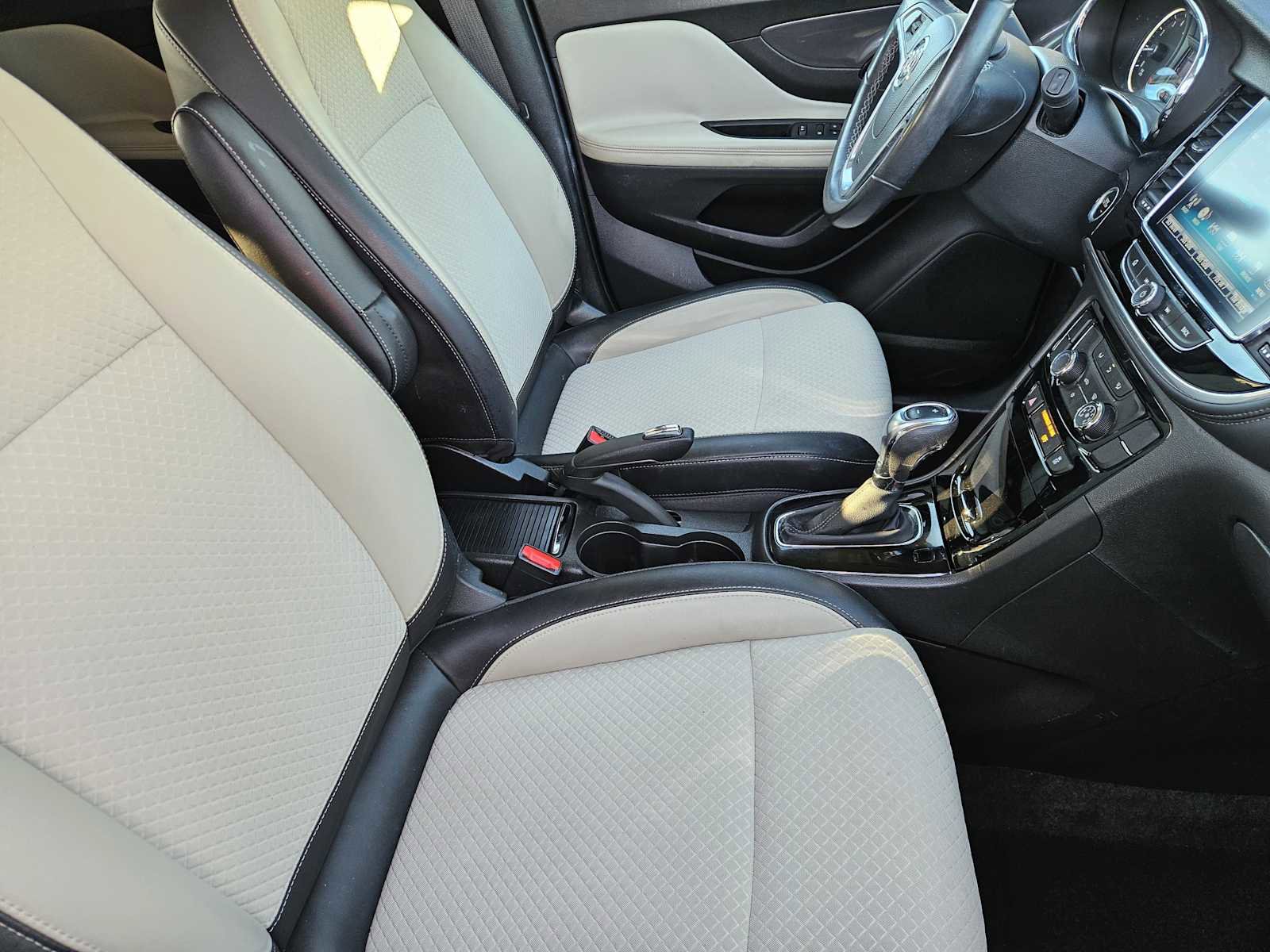 Used 2019 Buick Encore Preferred w/ Safety Package image 13