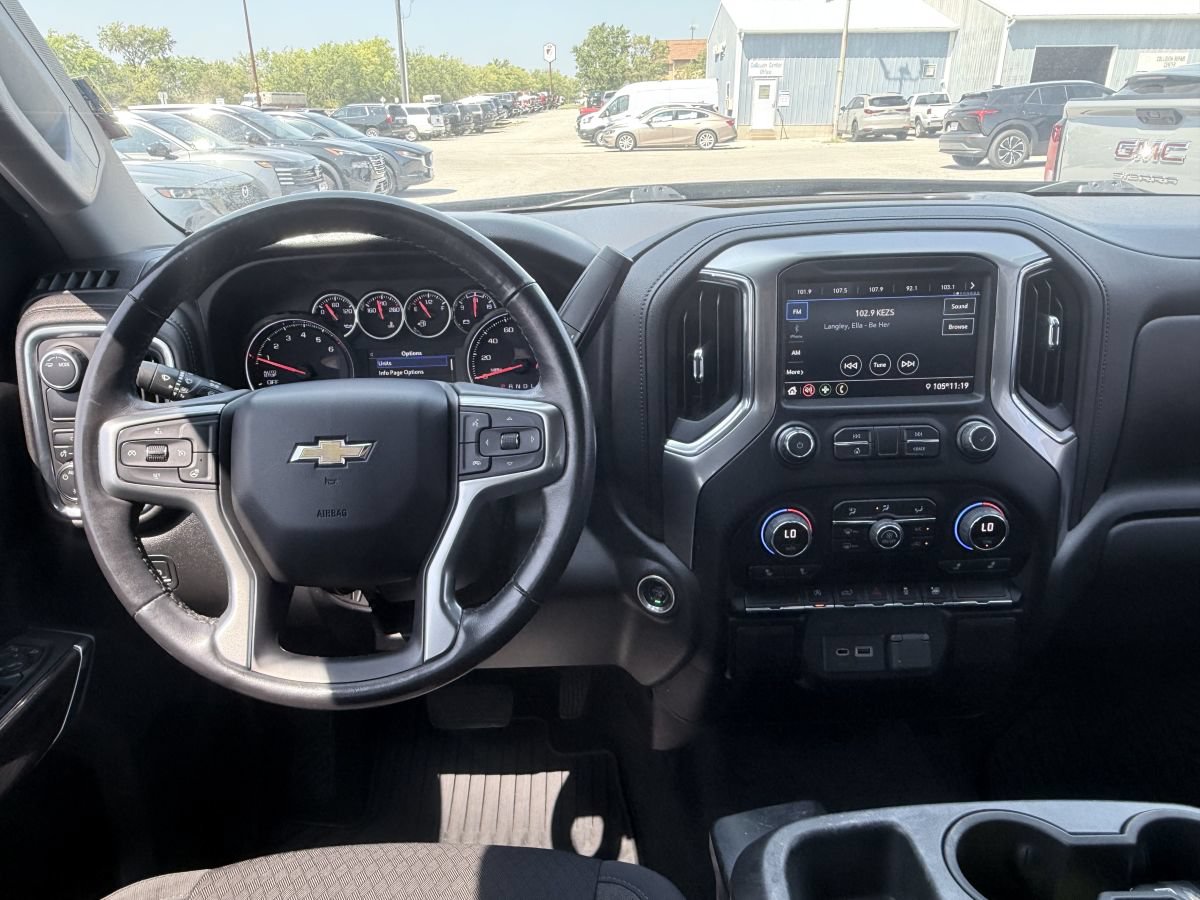 Used 2022 Chevrolet Silverado 1500 LT w/ Bed Protection Package RWD image 10